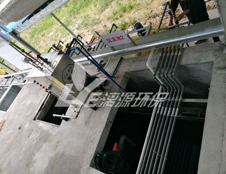 化妝品廢水處理過(guò)程中好氧池產(chǎn)生泡沫的原因?