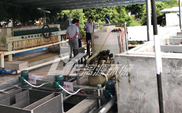 污泥中絲狀菌膨脹的成因分析 污泥中絲狀菌膨脹的成因分析